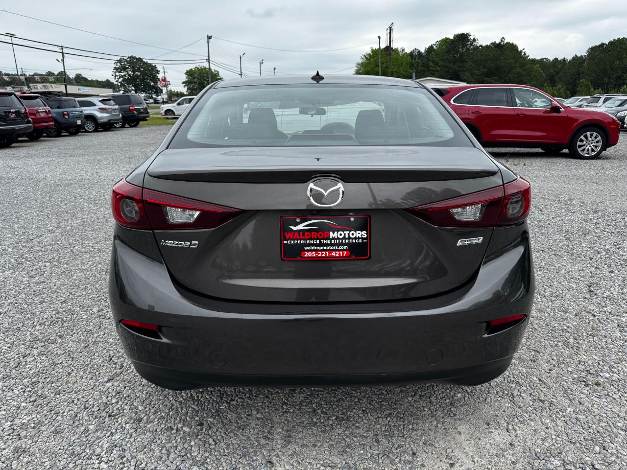 Mazda MAZDA3 4dr Sdn Man i Touring 2015