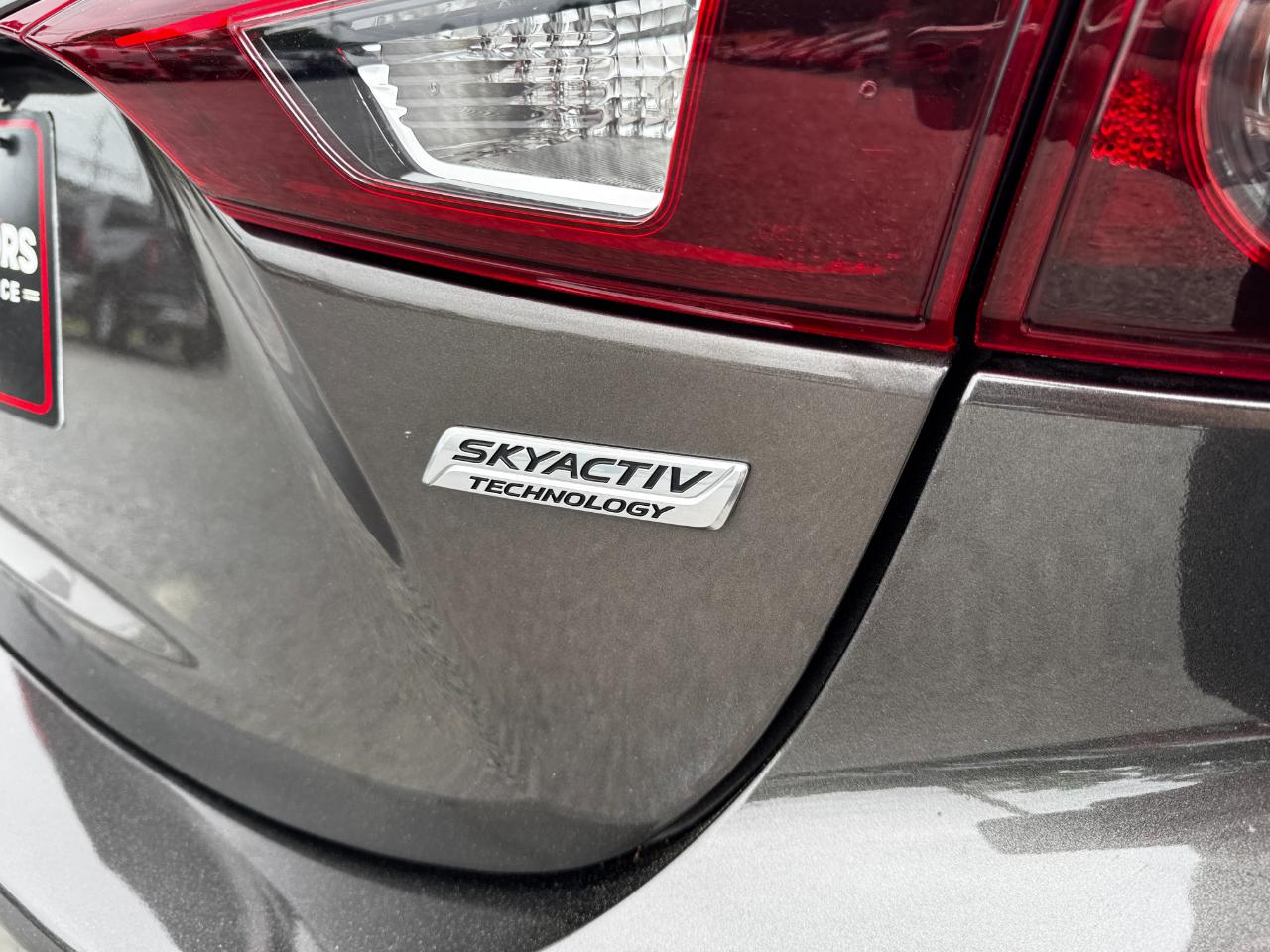 Mazda MAZDA3 4dr Sdn Man i Touring 2015