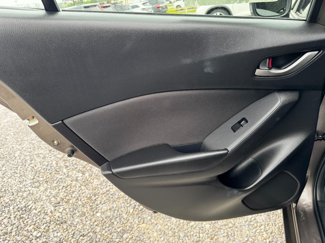 Mazda MAZDA3 4dr Sdn Man i Touring 2015