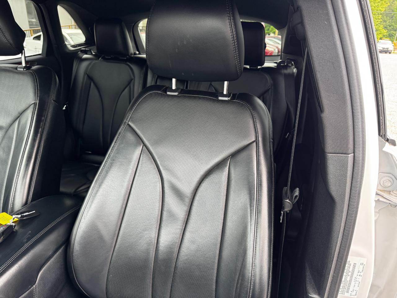 Lincoln MKC AWD 4dr Reserve 2016