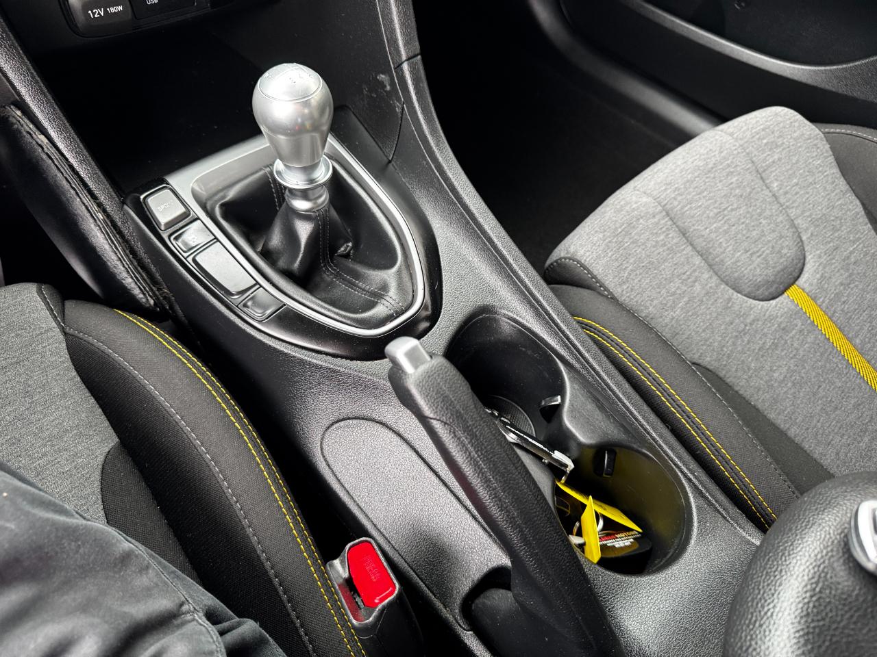 Hyundai Veloster Turbo R-Spec Manual 2020