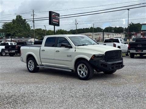 2016 RAM 1500 Laramie Crew Cab SWB 4WD