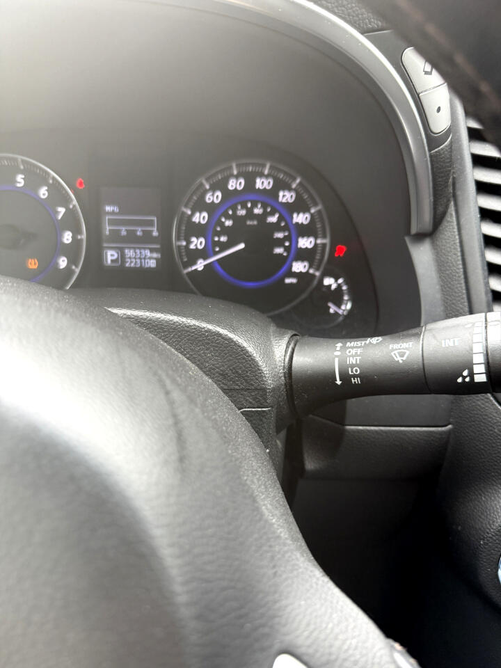 2016 Infiniti QX70 photo 7