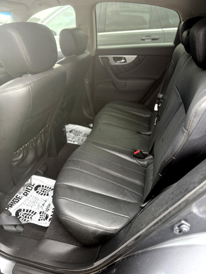2016 Infiniti QX70 photo 12