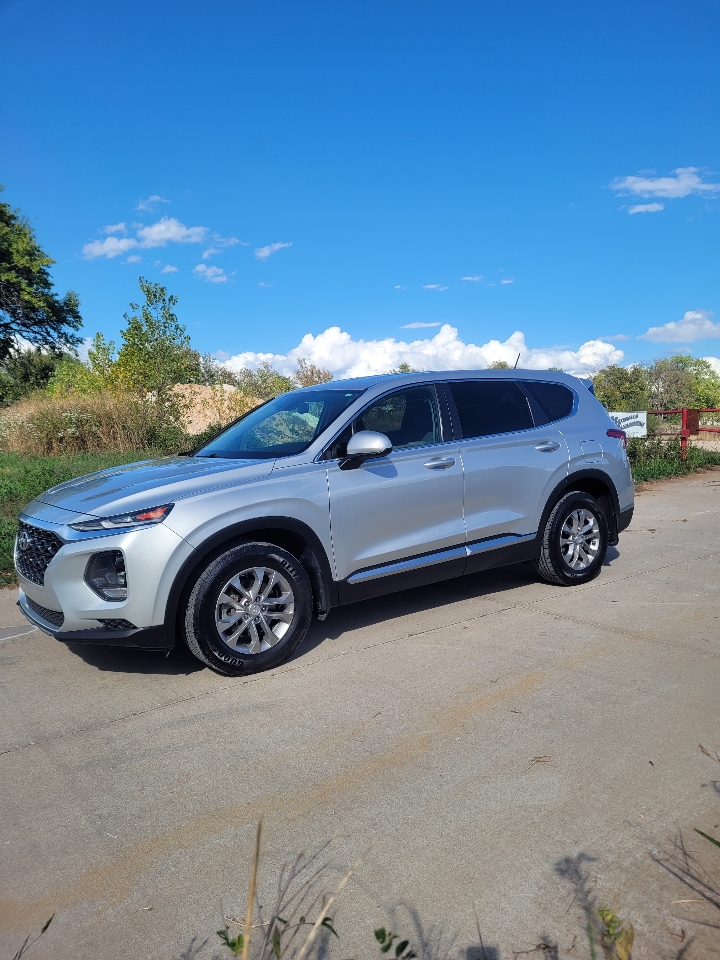 Hyundai Santa Fe 4dr 2WD Auto 2.4L I4 2020 Hyundai Santa Fe 4dr 2WD Auto 2.4L I4 2020