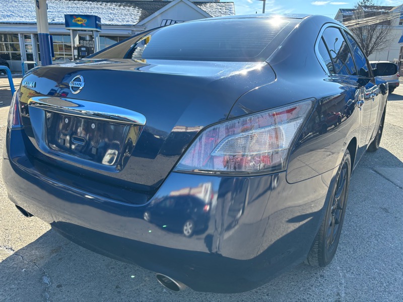 Nissan Maxima SV 2014