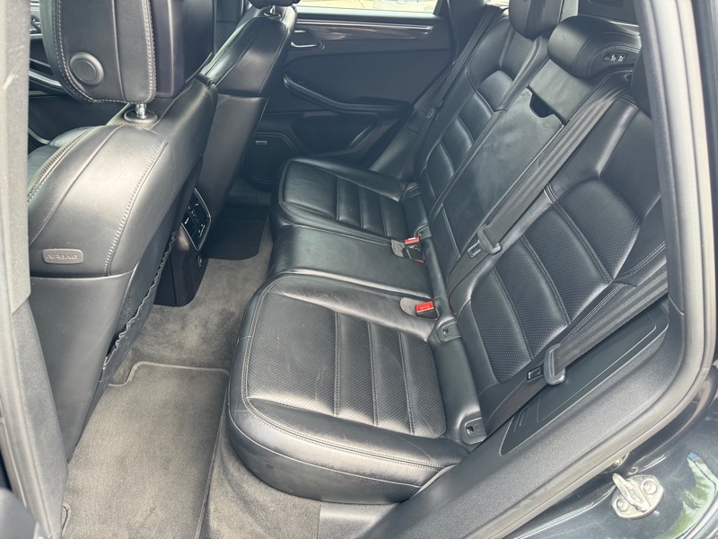 Porsche Macan GTS 2017