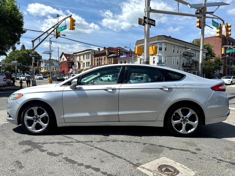 Ford Fusion SE 2013