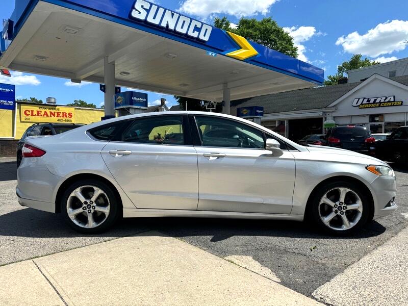 Ford Fusion SE 2013
