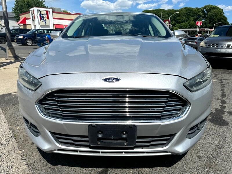 Ford Fusion SE 2013