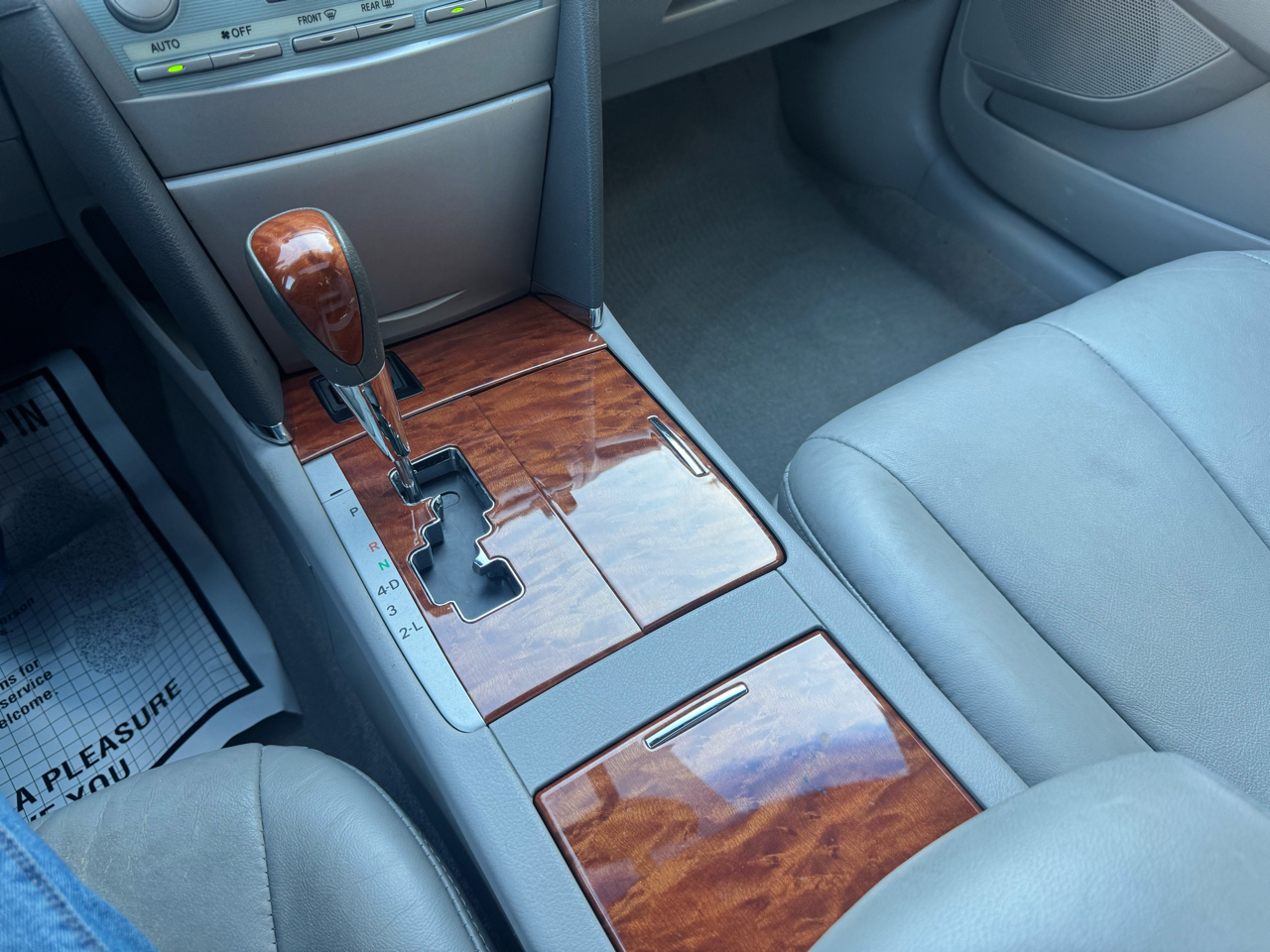 Toyota Camry XLE 5-Spd AT 2009