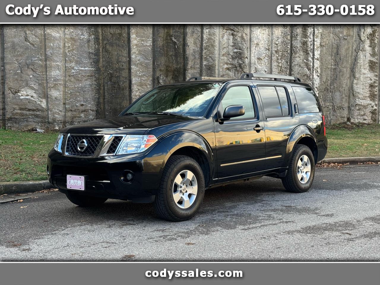 2011 Nissan Pathfinder LE 2WD