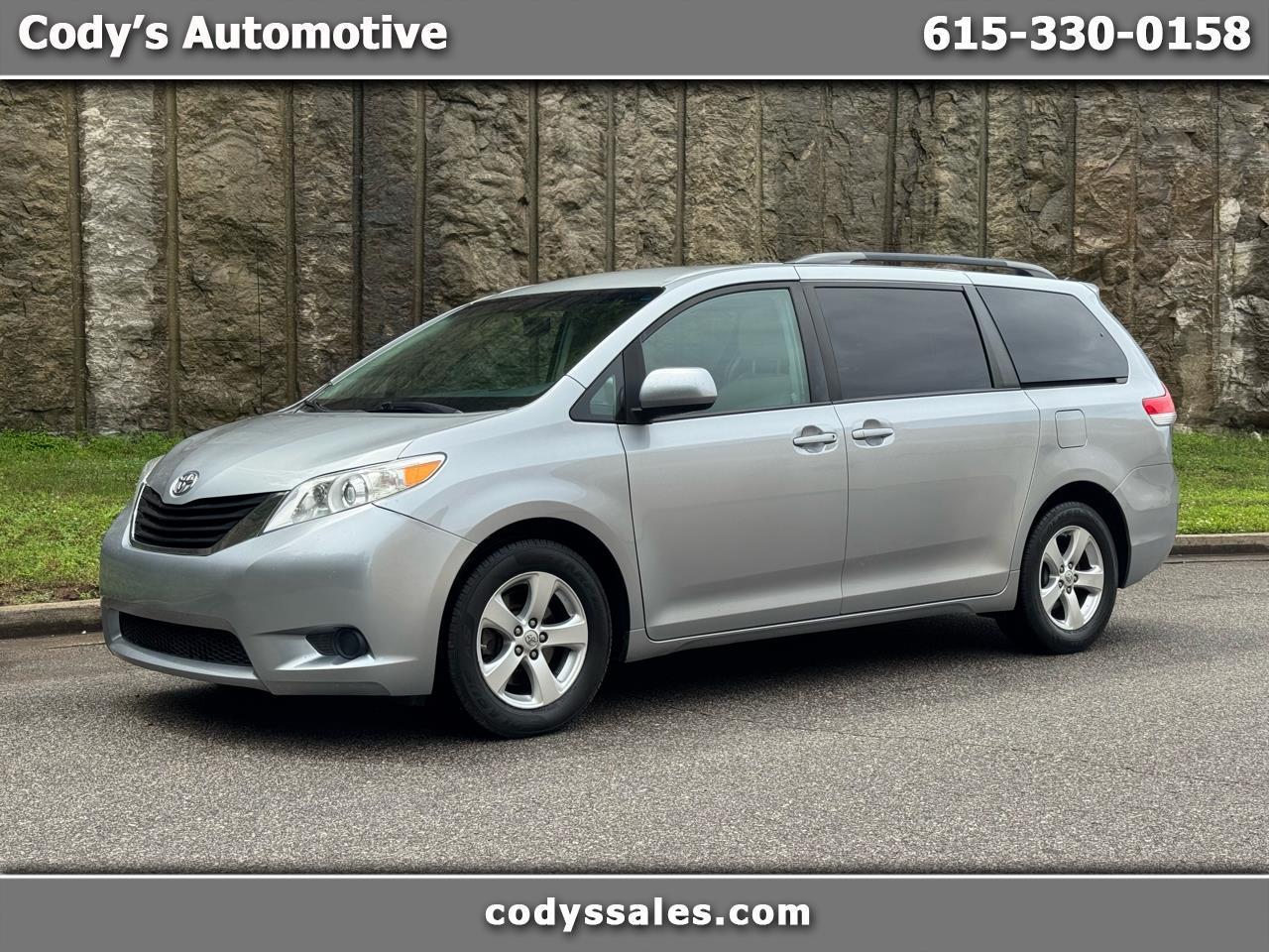 2014 Toyota Sienna LE FWD 8-Passenger V6