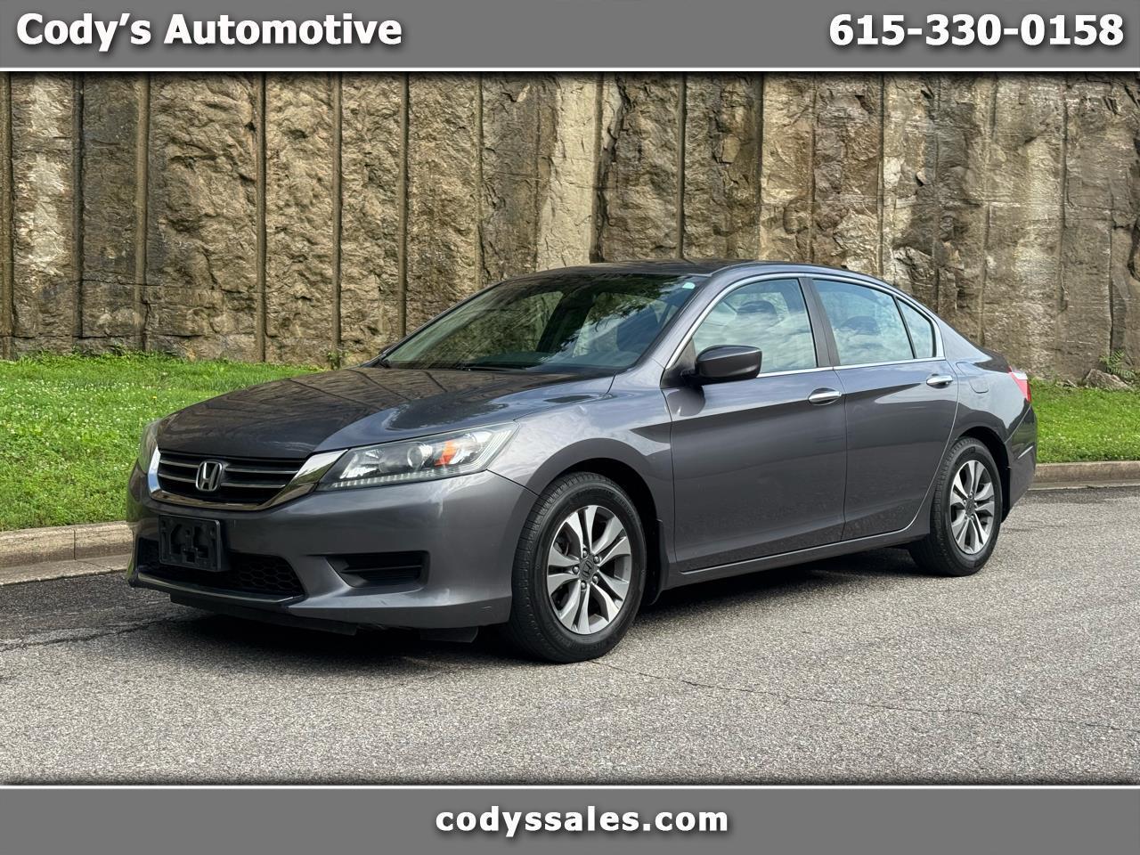 2013 Honda Accord LX Auto's photo