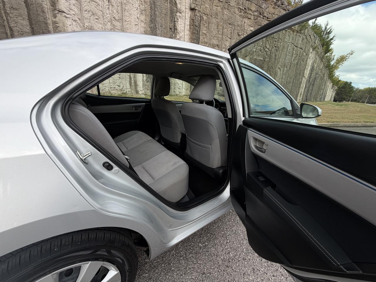 Toyota Corolla photo 16