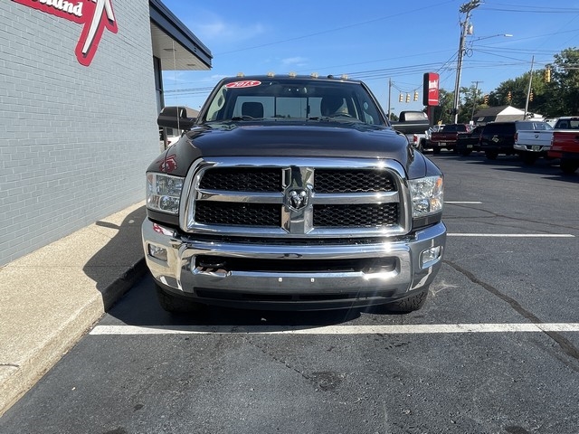2015 Ram 3500 SLT photo 3