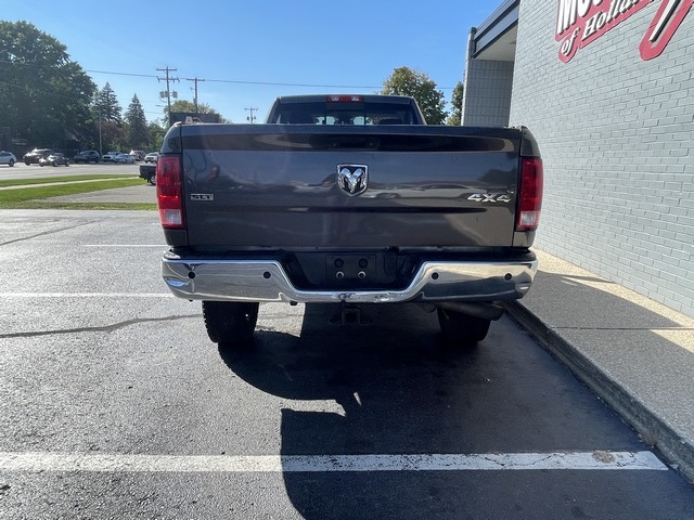 2015 Ram 3500 SLT photo 6