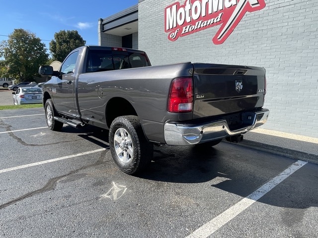 2015 Ram 3500 SLT photo 7
