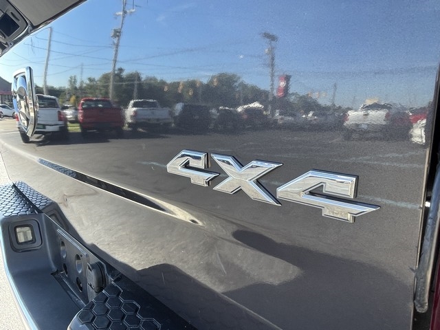 2015 Ram 3500 SLT photo 9
