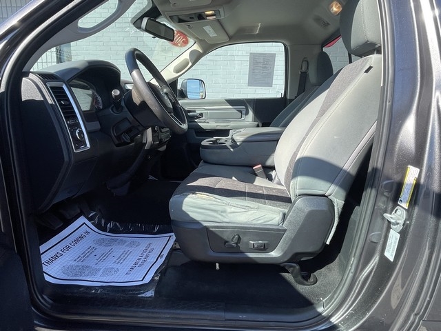 2015 Ram 3500 SLT photo 12