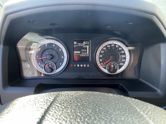 2015 Ram 3500 SLT photo 17