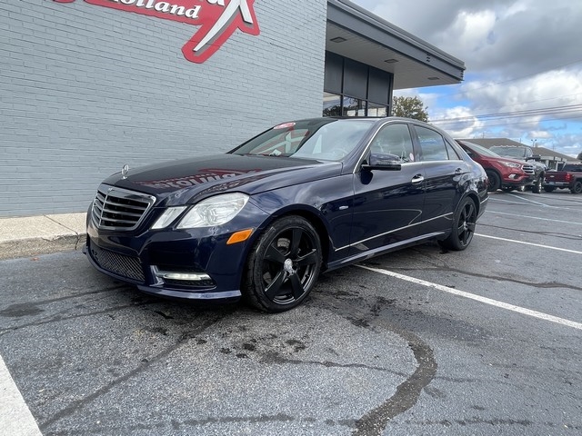 Mercedes-Benz E-Class 4dr Sdn E 350 Sport 4MATIC 2012 Mercedes-Benz E-Class 4dr Sdn E 350 Sport 4MATIC 2012