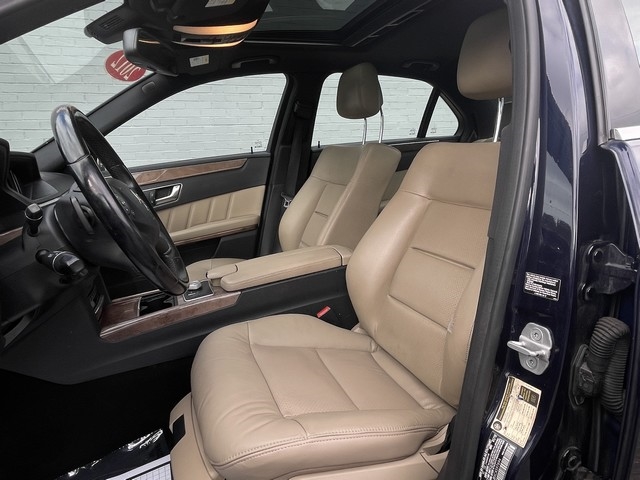 Mercedes-Benz E-Class 4dr Sdn E 350 Sport 4MATIC 2012 Mercedes-Benz E-Class 4dr Sdn E 350 Sport 4MATIC 2012