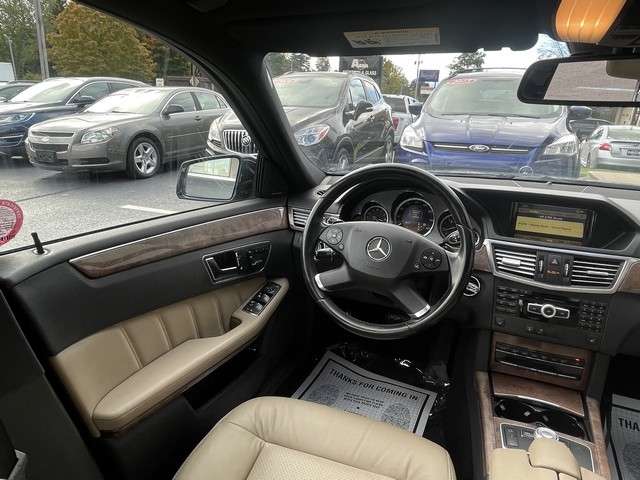 Mercedes-Benz E-Class 4dr Sdn E 350 Sport 4MATIC 2012 Mercedes-Benz E-Class 4dr Sdn E 350 Sport 4MATIC 2012