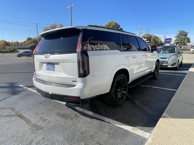 Cadillac Escalade ESV  2022