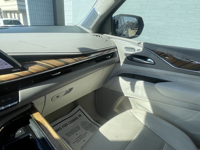 Cadillac Escalade ESV  2021 Cadillac Escalade ESV  2021