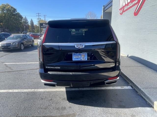 Cadillac Escalade ESV  2021