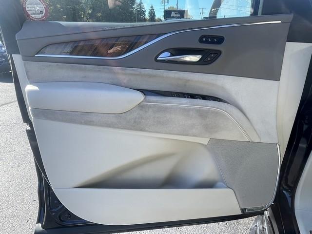 Cadillac Escalade ESV  2021