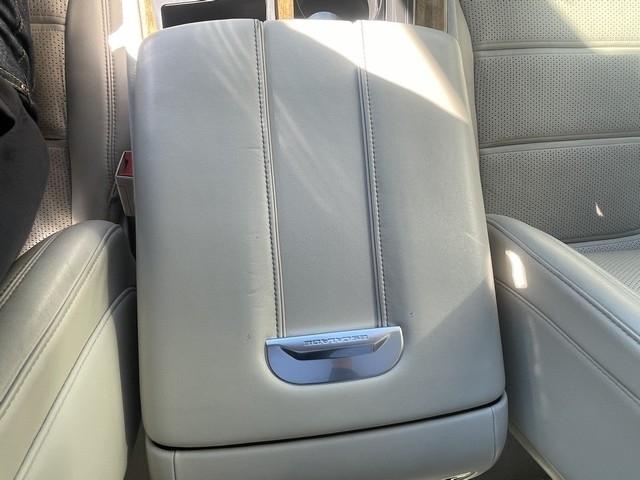 Cadillac Escalade ESV  2021