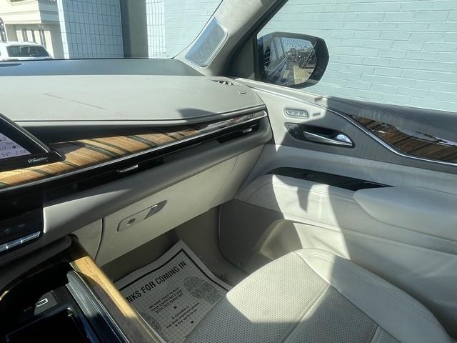 Cadillac Escalade ESV  2021