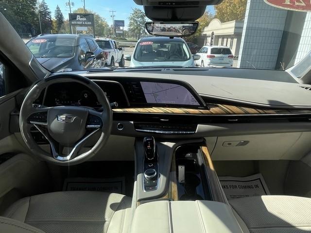 Cadillac Escalade ESV  2021