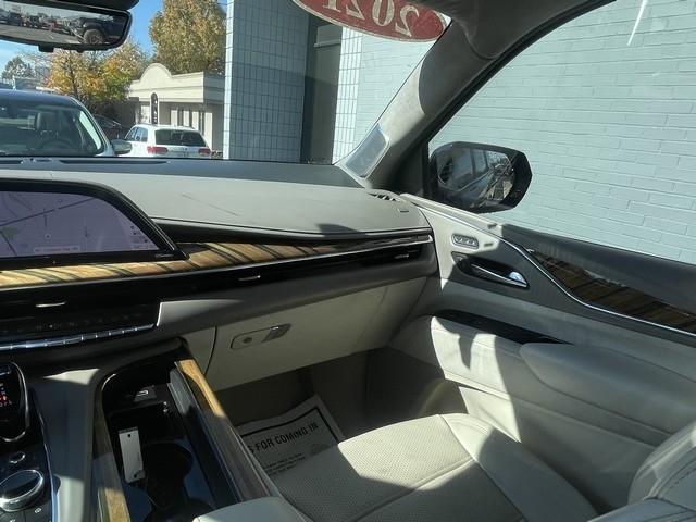 Cadillac Escalade ESV  2021