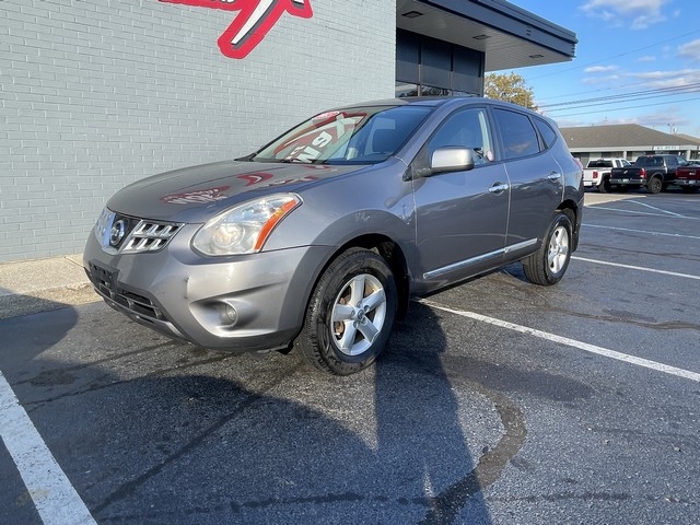 Nissan Rogue S 4D SUV FWD 2013 Nissan Rogue S 4D SUV FWD 2013