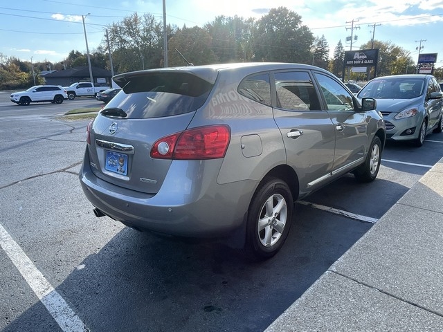 Nissan Rogue S 4D SUV FWD 2013 Nissan Rogue S 4D SUV FWD 2013