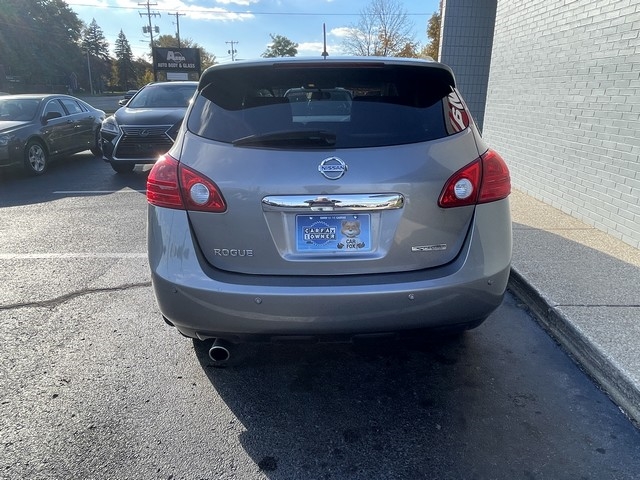 Nissan Rogue S 4D SUV FWD 2013 Nissan Rogue S 4D SUV FWD 2013