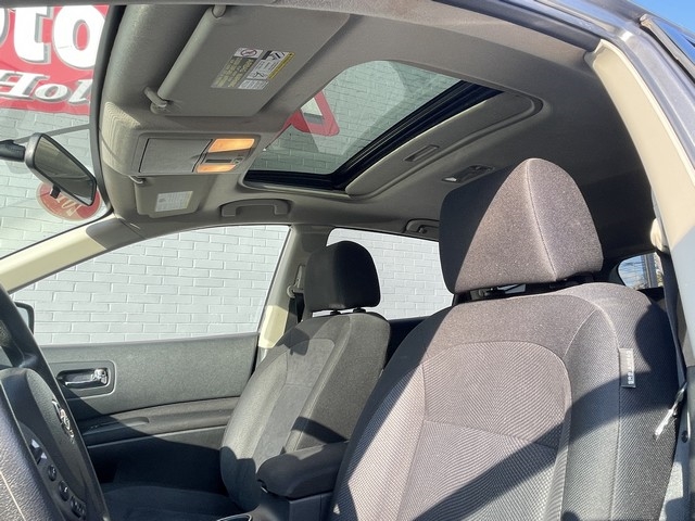 Nissan Rogue S 4D SUV FWD 2013 Nissan Rogue S 4D SUV FWD 2013