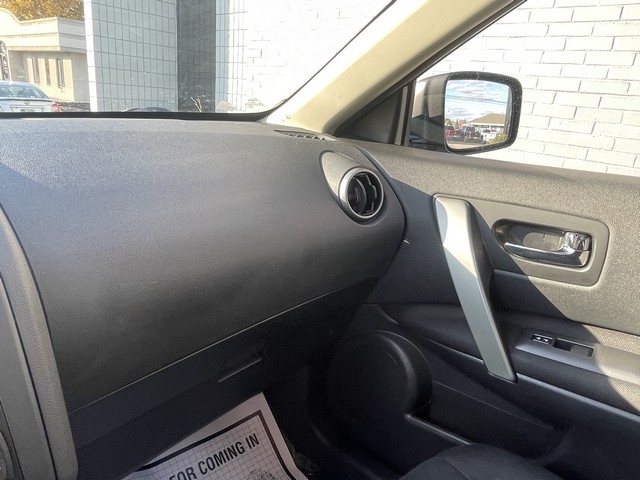 Nissan Rogue S 4D SUV FWD 2013 Nissan Rogue S 4D SUV FWD 2013