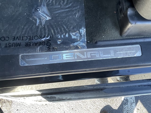 GMC Yukon 4WD 4dr Denali 2015 GMC Yukon 4WD 4dr Denali 2015