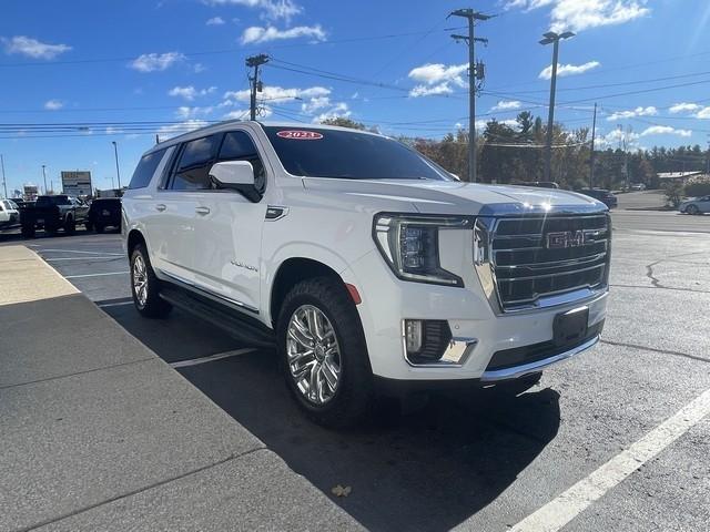 GMC Yukon XL 4WD 4dr SLT 2023
