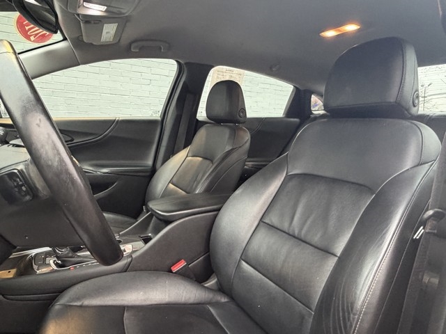 Chevrolet Malibu 4dr Sdn Hybrid 2017