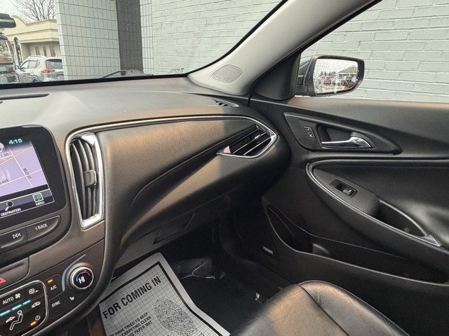 Chevrolet Malibu 4dr Sdn Hybrid 2017