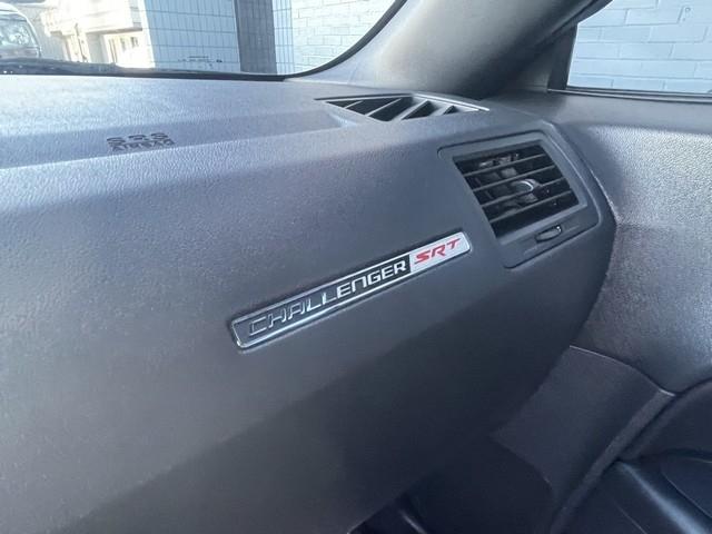 Dodge Challenger  2014