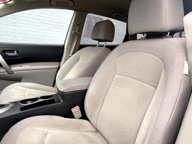 Nissan Rogue S 4D SUV AWD 2010