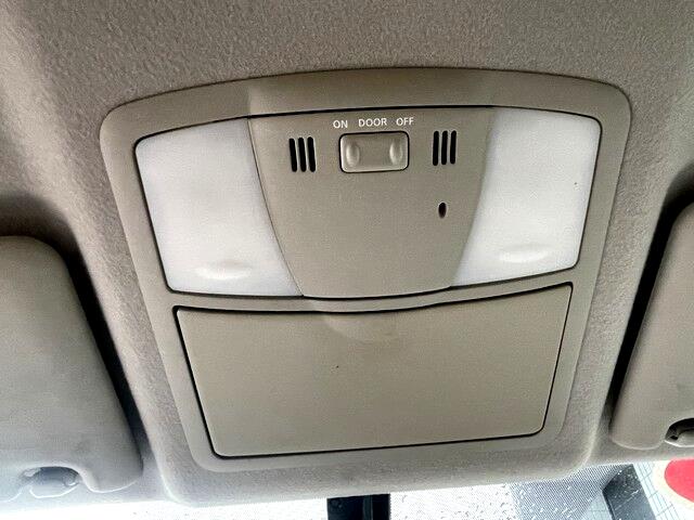 Nissan Rogue S 4D SUV AWD 2010