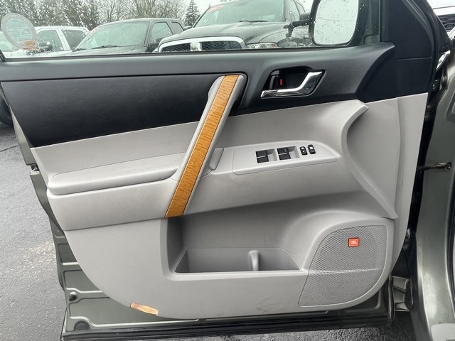 Toyota Highlander Hybrid  2010