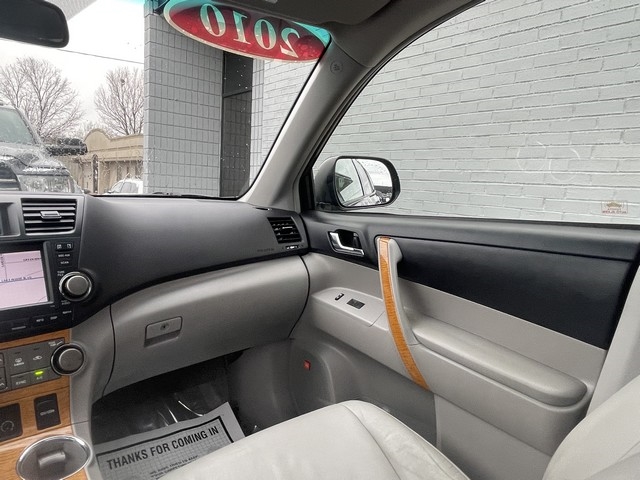 Toyota Highlander Hybrid  2010